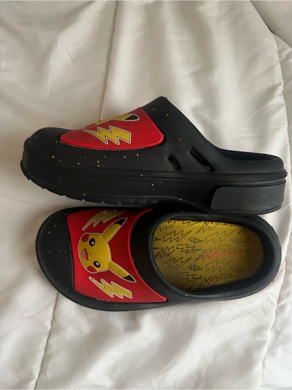 Kids Pikachu Lightning Slip-On Clogs - Black & Red
